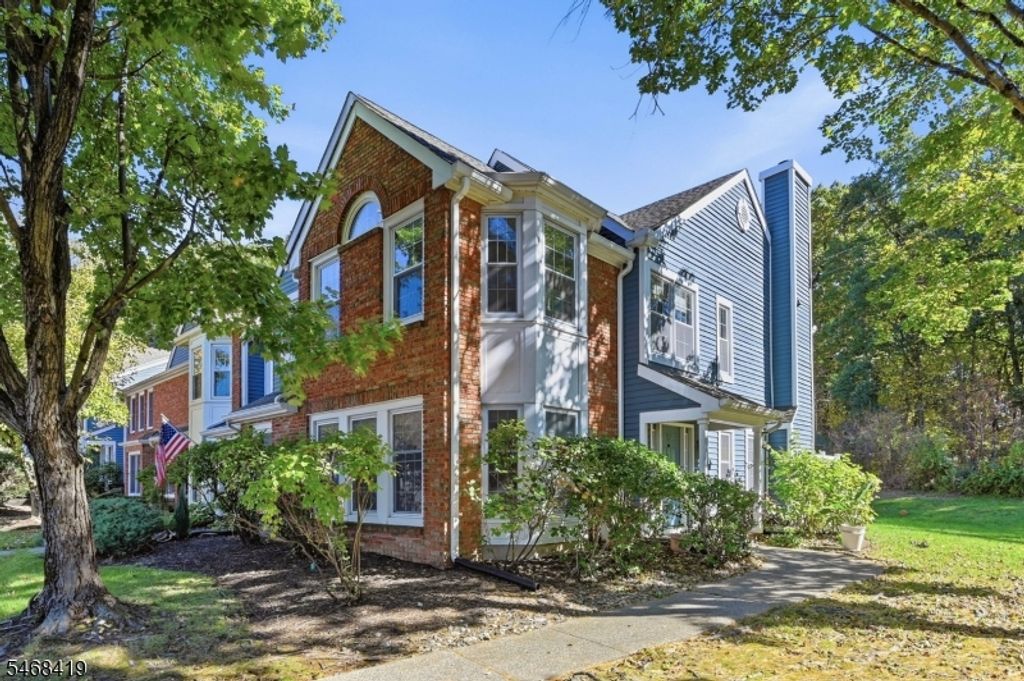 92 Laurelwood Ct, Rockaway Twp., NJ 07866 — exterior