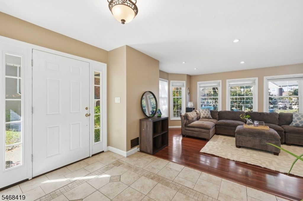 92 Laurelwood Ct, Rockaway Twp., NJ 07866 — photo 5