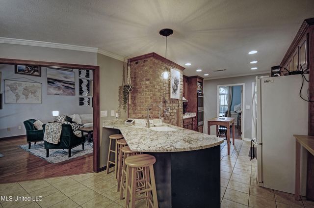 320 Woodhollow Cove, Brandon, MS 39047