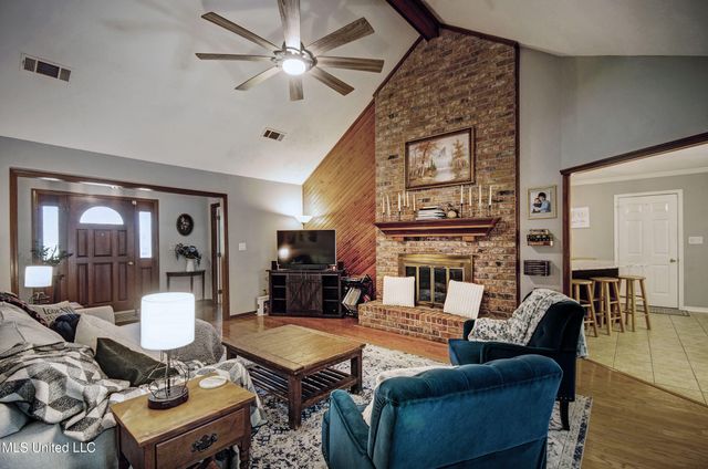 320 Woodhollow Cove, Brandon, MS 39047