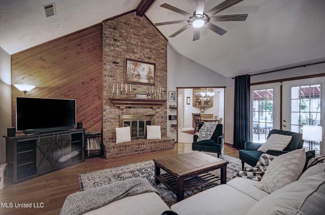 320 Woodhollow Cove, Brandon, MS 39047