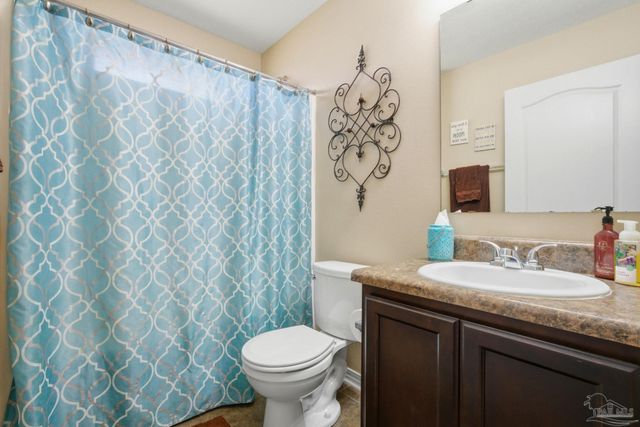 2184 Liberty Loop Rd, Cantonment, FL 32533