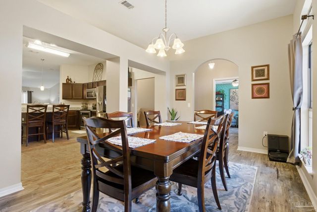 2184 Liberty Loop Rd, Cantonment, FL 32533