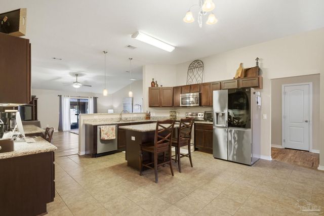 2184 Liberty Loop Rd, Cantonment, FL 32533