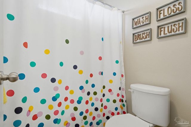 2184 Liberty Loop Rd, Cantonment, FL 32533