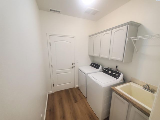 3509 S Johnson Street, Kennewick, WA 99336