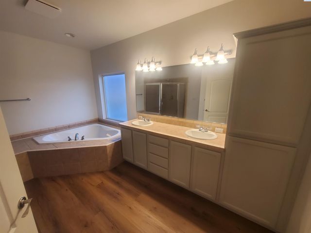 3509 S Johnson Street, Kennewick, WA 99336