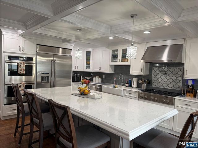 277 Columbia Terrace, Paramus, NJ 07652