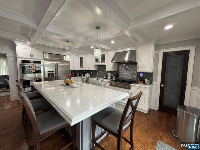 277 Columbia Terrace, Paramus, NJ 07652