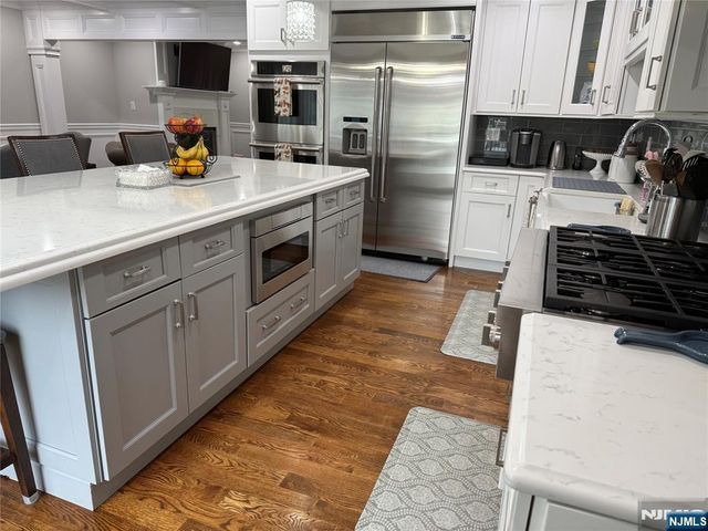 277 Columbia Terrace, Paramus, NJ 07652