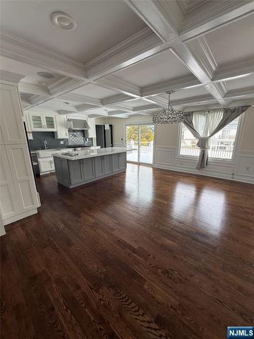 277 Columbia Terrace, Paramus, NJ 07652