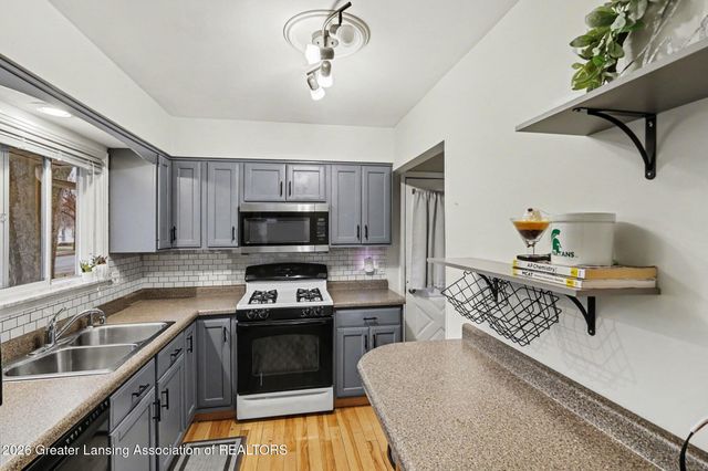 1166 Marigold Avenue, East Lansing, MI 48823