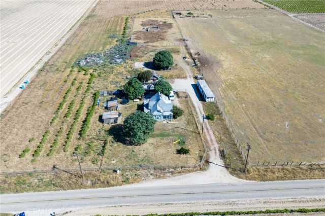12656 E Nebraska Ave, Selma, CA 93662