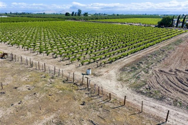 12656 E Nebraska Ave, Selma, CA 93662