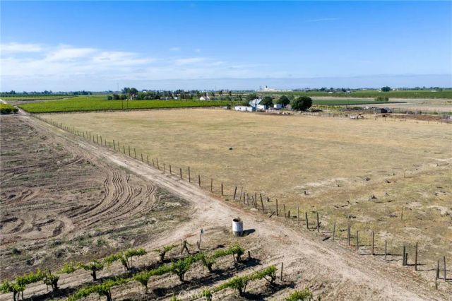 12656 E Nebraska Ave, Selma, CA 93662