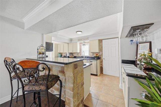 1702 Rampart Street, Columbus, TX 78934