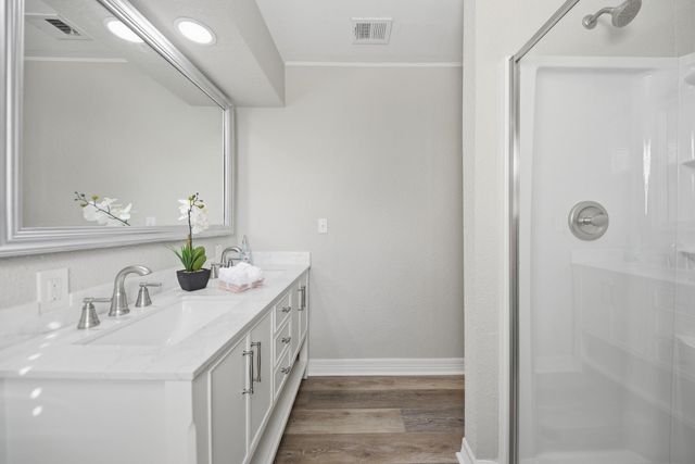 1702 Rampart Street, Columbus, TX 78934