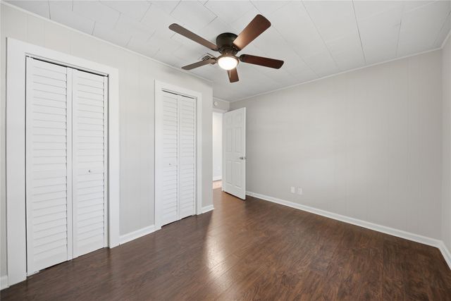 1702 Rampart Street, Columbus, TX 78934