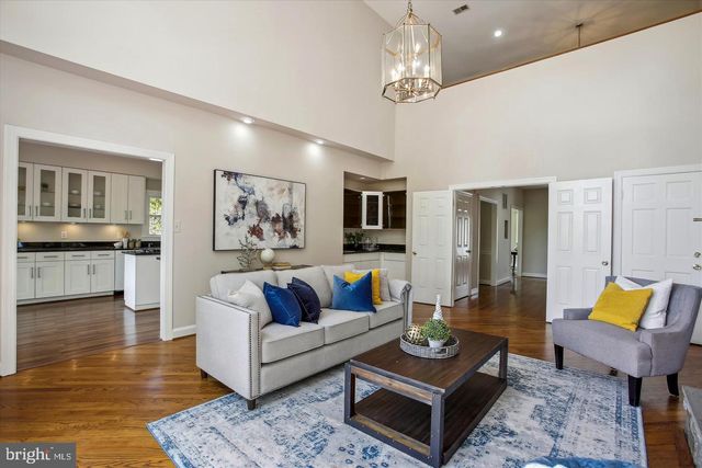 2041 WESTMORELAND ST, Falls Church, VA 22043