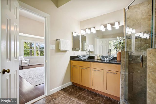 2041 WESTMORELAND ST, Falls Church, VA 22043