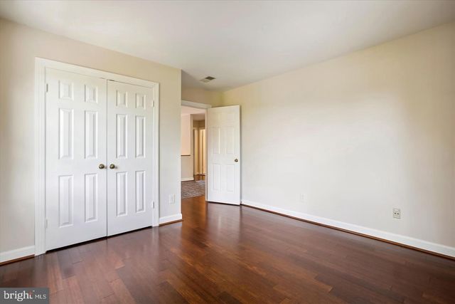 2041 WESTMORELAND ST, Falls Church, VA 22043