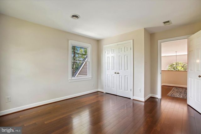 2041 WESTMORELAND ST, Falls Church, VA 22043