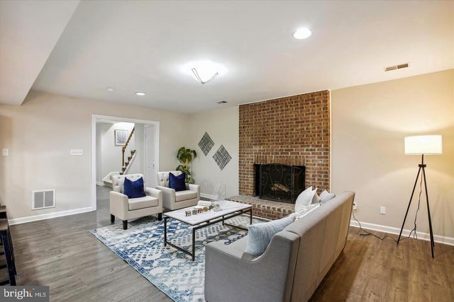2041 WESTMORELAND ST, Falls Church, VA 22043