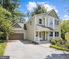 2041 WESTMORELAND ST, Falls Church, VA 22043