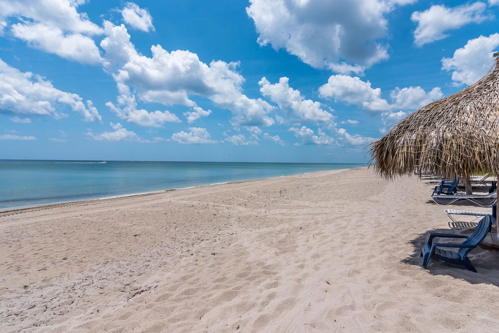 Image 13 of property listing at 3912 S Ocean Boulevard 911, Highland Beach, FL 33487