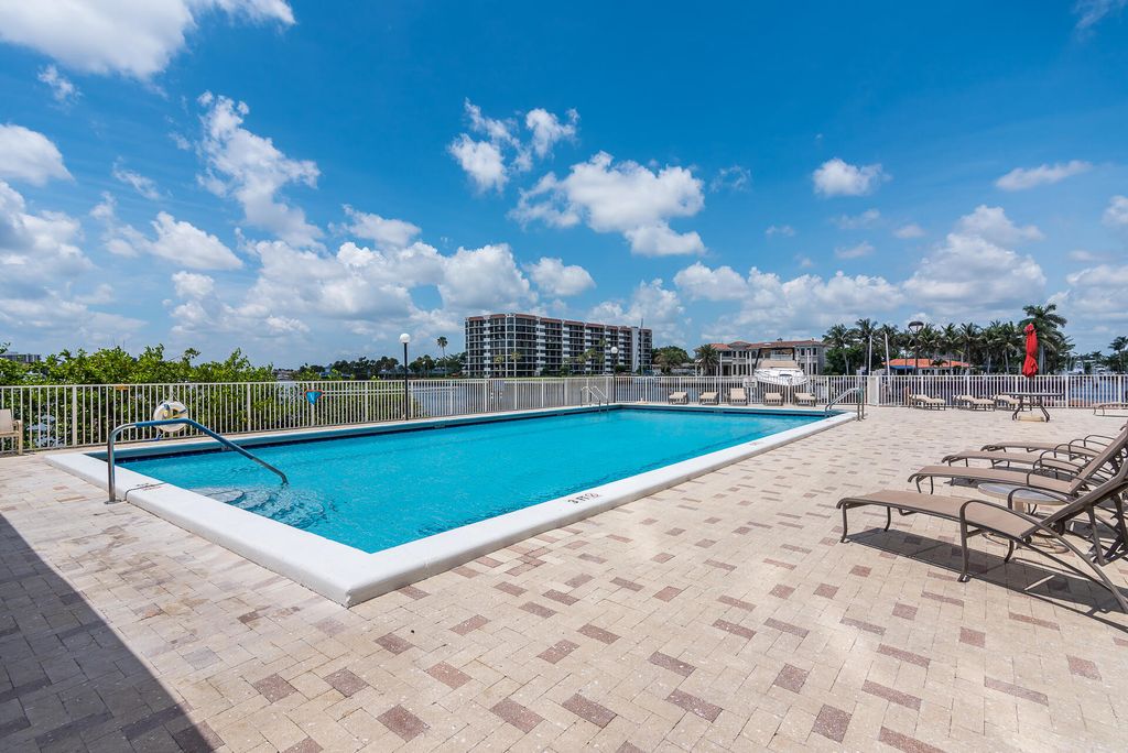 Image 15 of property listing at 3912 S Ocean Boulevard 911, Highland Beach, FL 33487