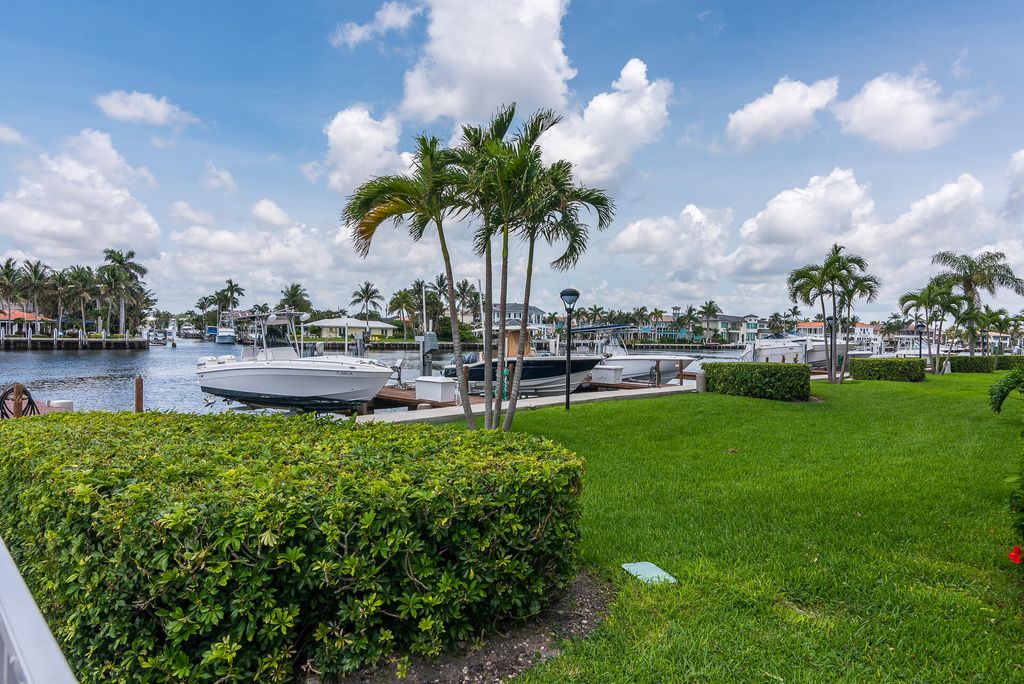 Image 21 of property listing at 3912 S Ocean Boulevard 911, Highland Beach, FL 33487