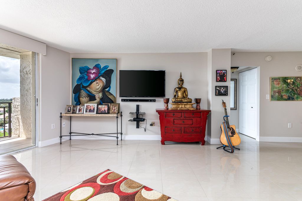 Image 3 of property listing at 3912 S Ocean Boulevard 911, Highland Beach, FL 33487