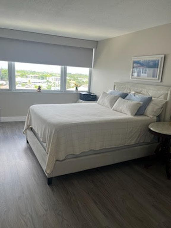 Image 7 of property listing at 3912 S Ocean Boulevard 911, Highland Beach, FL 33487