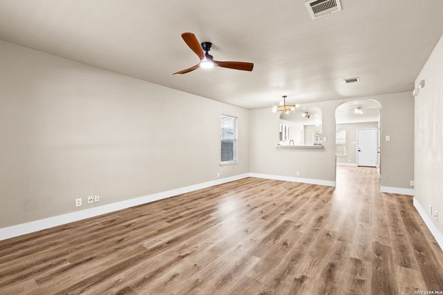 9014 Spiral Woods, Universal City, TX 78148