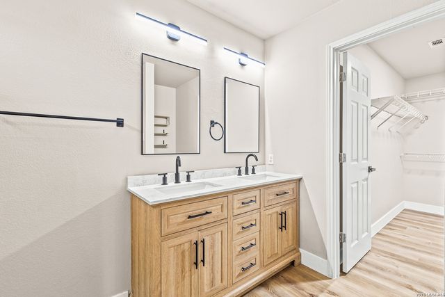 9014 Spiral Woods, Universal City, TX 78148