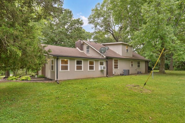 9971 E Farm Road 104, Strafford, MO 65757