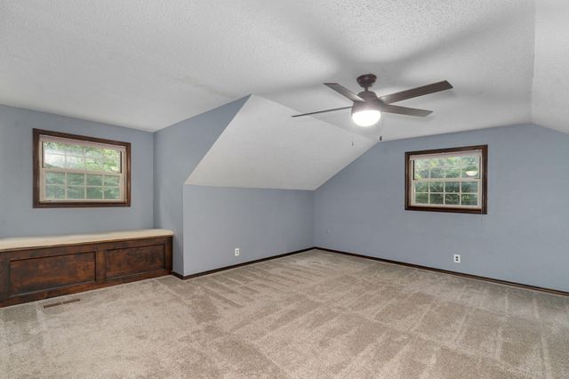 9971 E Farm Road 104, Strafford, MO 65757