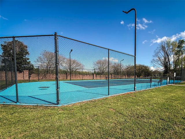 1029 S Crescent Cove, Shreveport, LA 71105