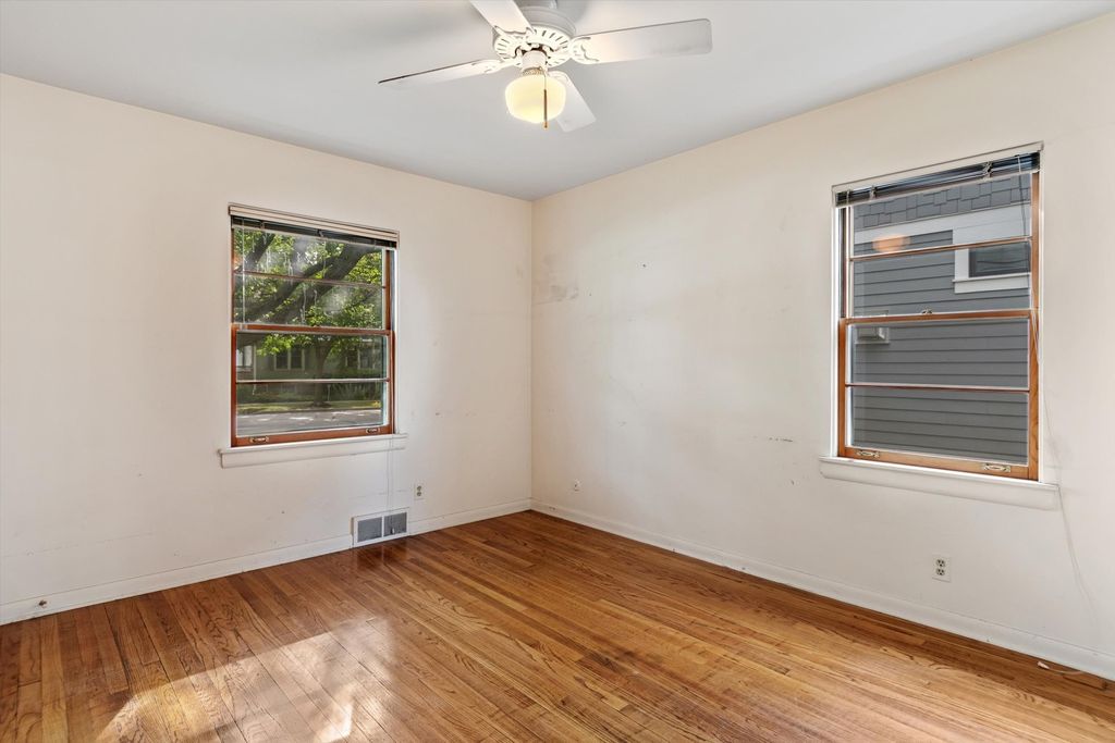 215 N Mill Street, Naperville, IL 60540 — photo 5