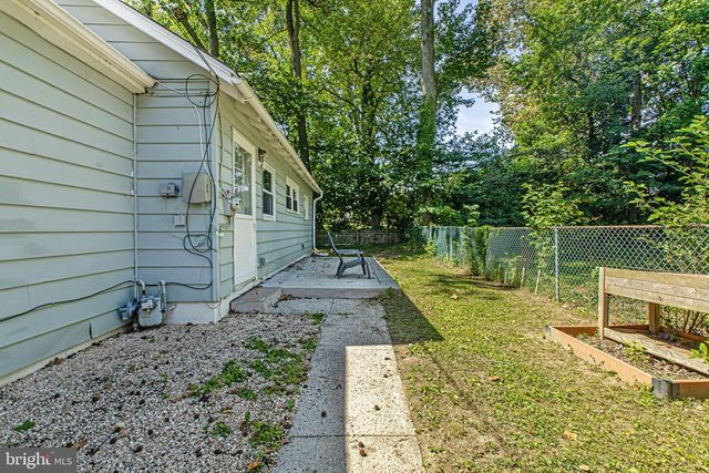 363 HUTCHINSON TER, Holmes, PA 19043