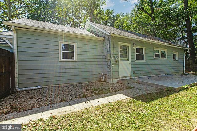 363 HUTCHINSON TER, Holmes, PA 19043