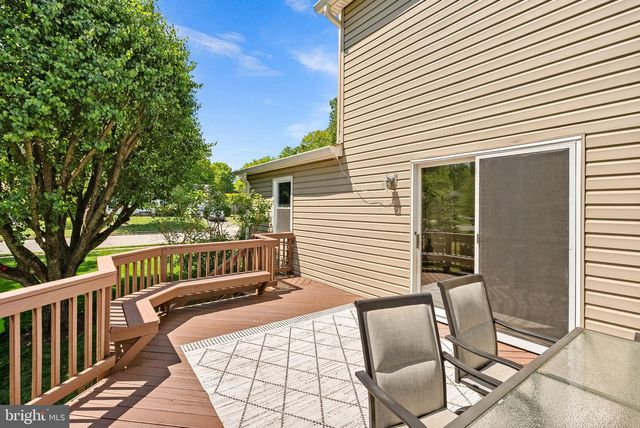 1100 JEFF RYAN DR, Herndon, VA 20170