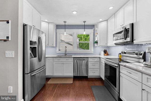 1100 JEFF RYAN DR, Herndon, VA 20170