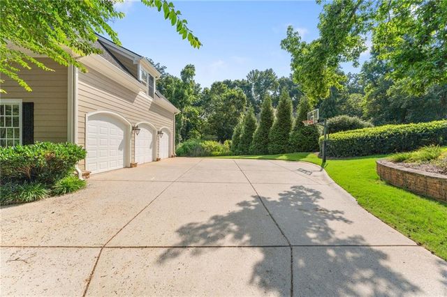 5050 Fenwick Drive, Cumming, GA 30040