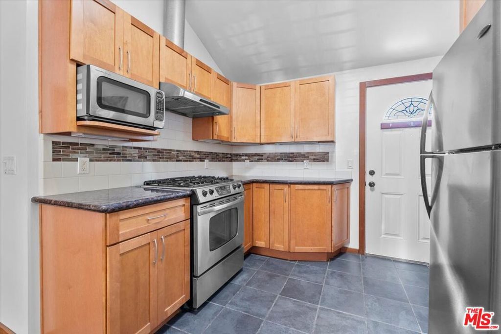 3947 Huron Avenue, Culver City, CA 90232 — photo 4