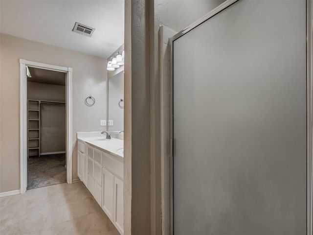 1085 Pioneer Road, Tuttle, OK 73089
