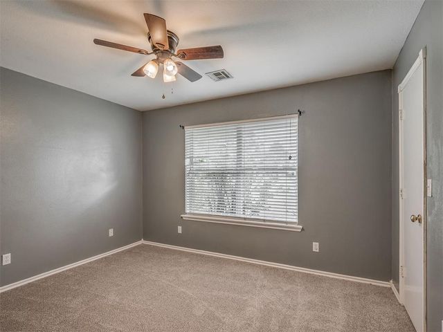 1085 Pioneer Road, Tuttle, OK 73089