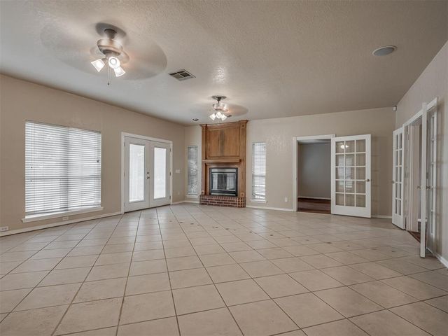 1085 Pioneer Road, Tuttle, OK 73089