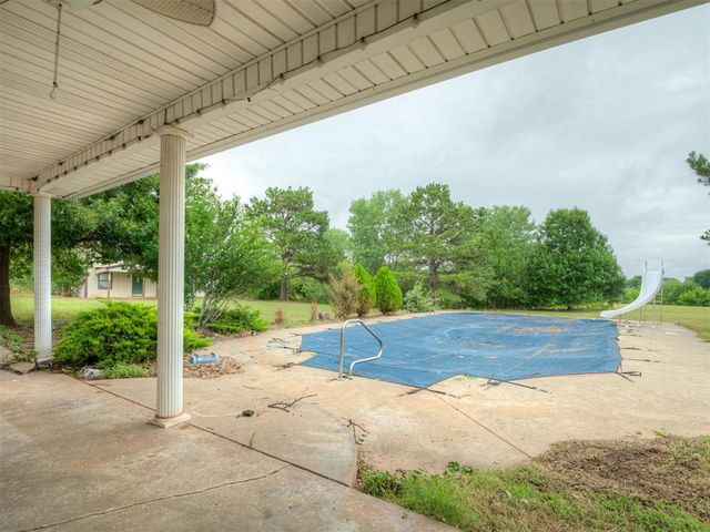 1085 Pioneer Road, Tuttle, OK 73089