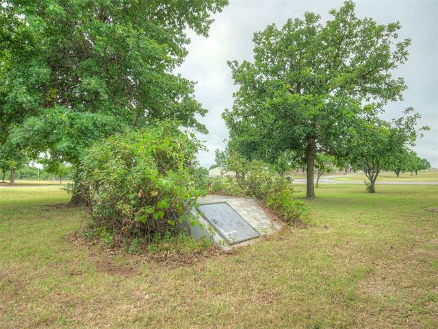 1085 Pioneer Road, Tuttle, OK 73089